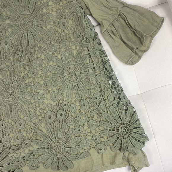 Boutique Lace Floral Overlay 3/4 Sleeve Tunic Top Size S NWT - Picture 4 of 8